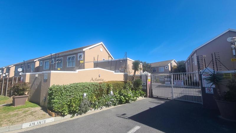 To Let 1 Bedroom Property for Rent in Strand Central Western Cape